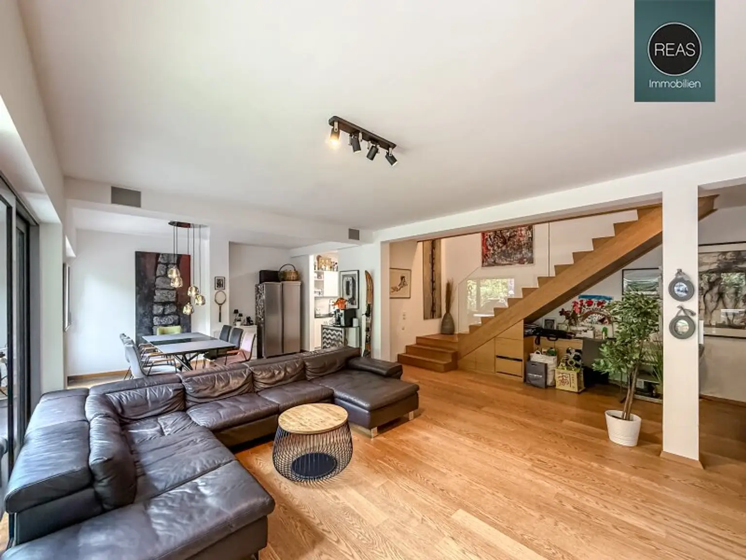 Traum Maisonette - Wohnung mit Garten - Terrasse und Garage in Hietzinger Bestlage!