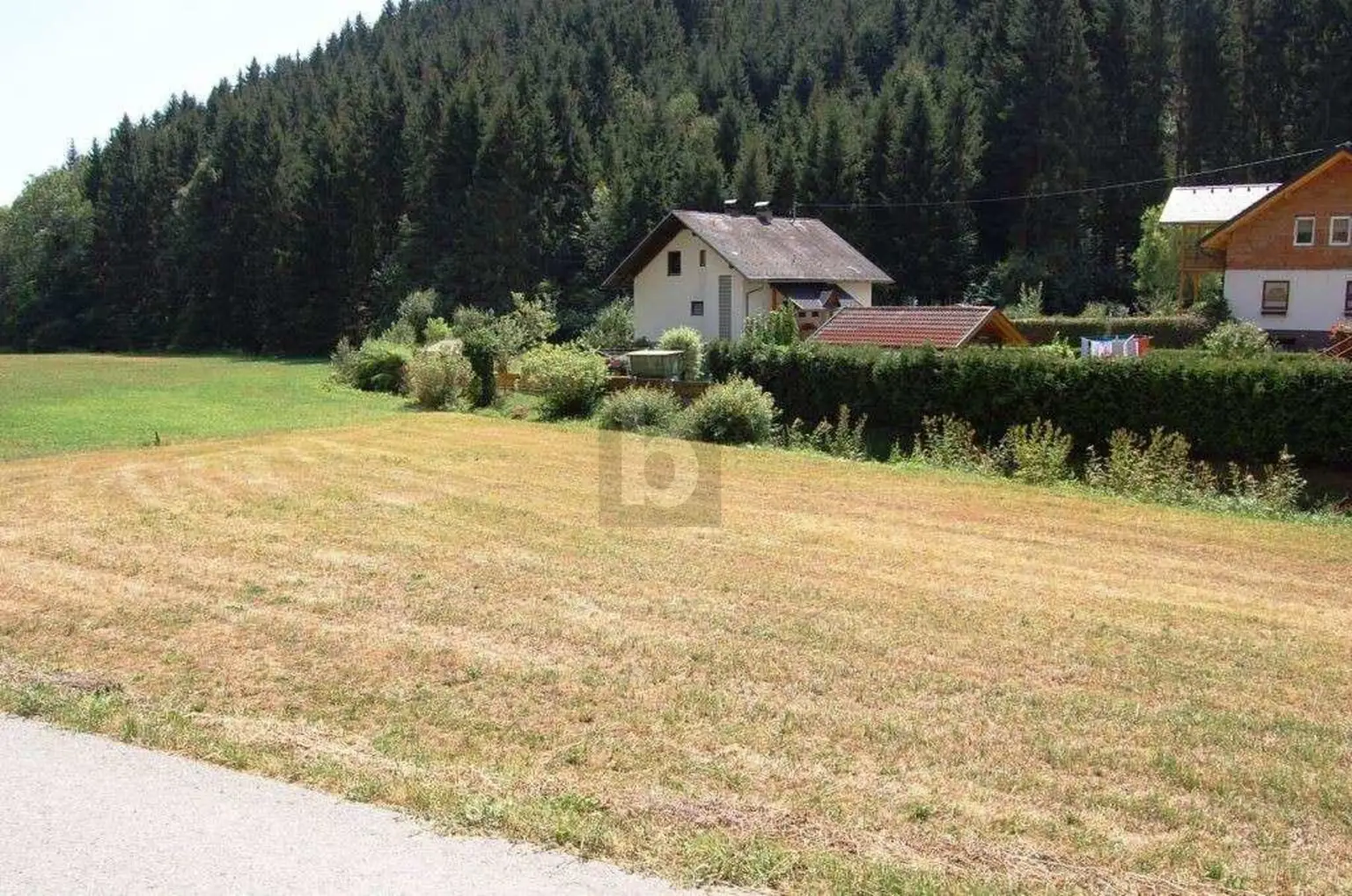 BAUGRUND  IN RUHIGER LAGE