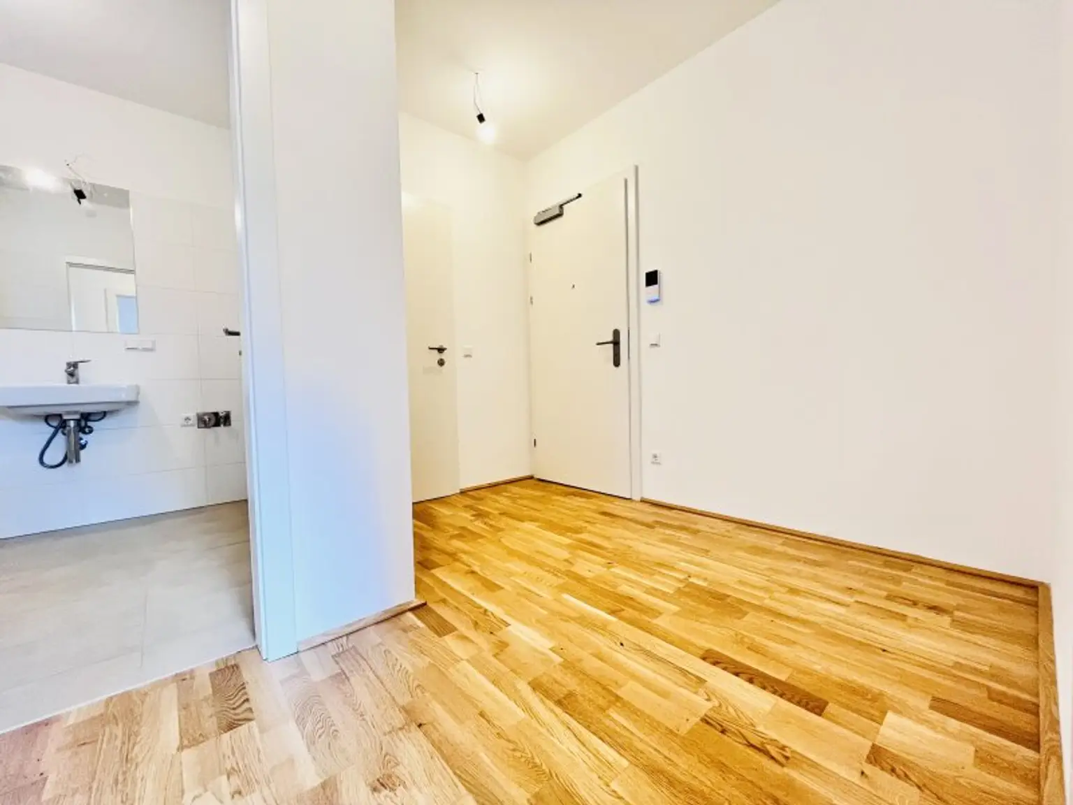 Vorraum / Badezimmer