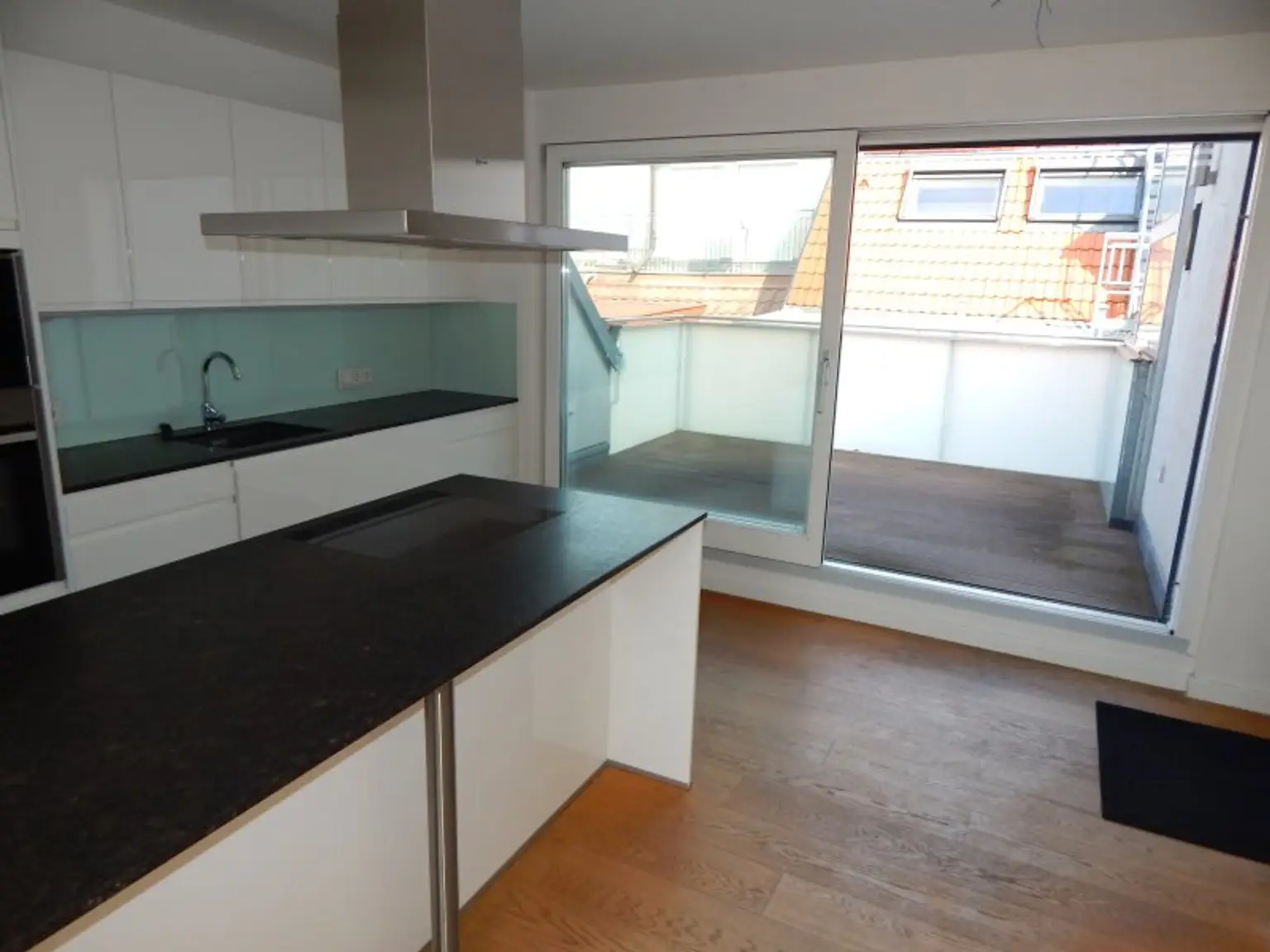 Wohntraum helle und ruhige Dachterrassenwohnung mit Fernsicht