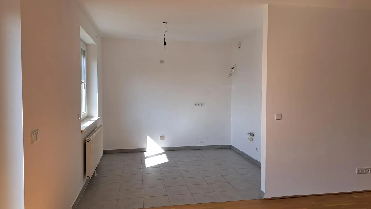 Provisionsfreie, 3 Zimmerwohnung mit Kaufoption. Erstbezug nach Renovierung!