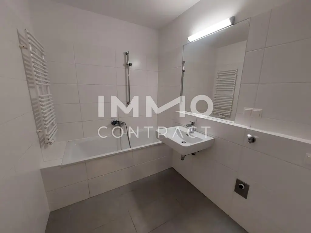 Unbefristet. Moderne, attraktive Wohnung mit großer Loggia  in der Laxenburgerstraße