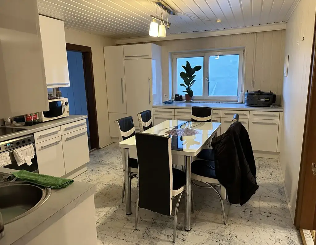 Mehrfamilienhaus in Henndorf am Wallersee mit viel Potenzial!