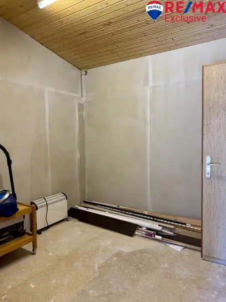 Gepflegtes Sommerhaus mit ca. 58 m² Wfl. in Zillingdorf-Bergwerk – in unmittelbarer Nähe zum See!
