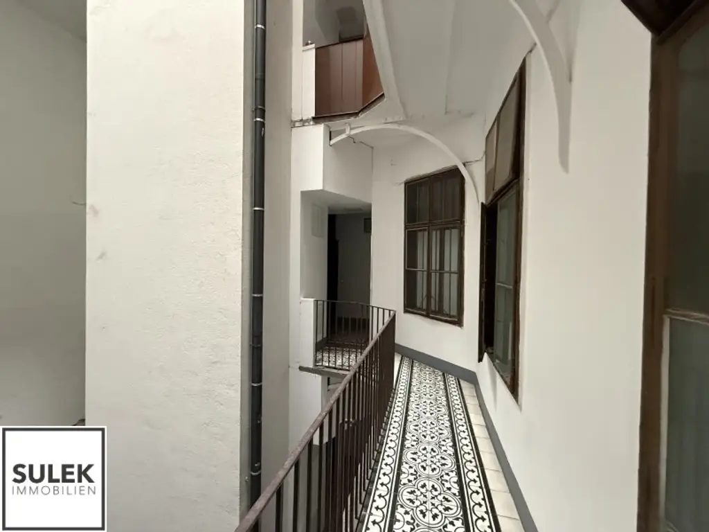 Geräumige 2-Zimmer-Wohnung mit Potenzial auf der Mariahilfer Straße 187 (sanierungsbedürftig)  **VIDEOTOUR**