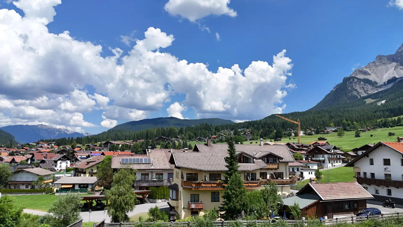 Toplage und Tradition: Charmantes, voll ausgestattetes Hoteljuwel unter der Zugspitze - Ehrwald!