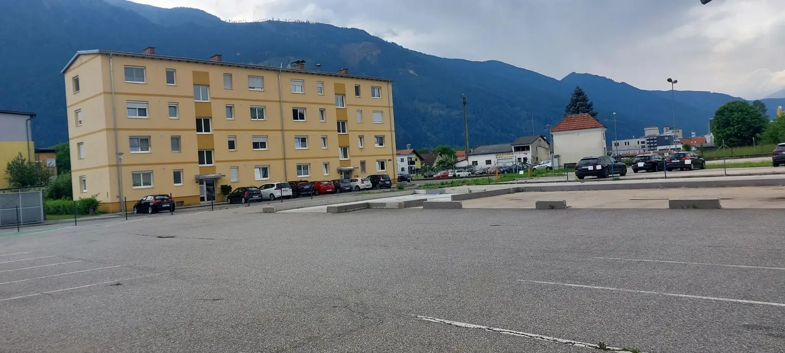 Parkplatze mitten in Spittal