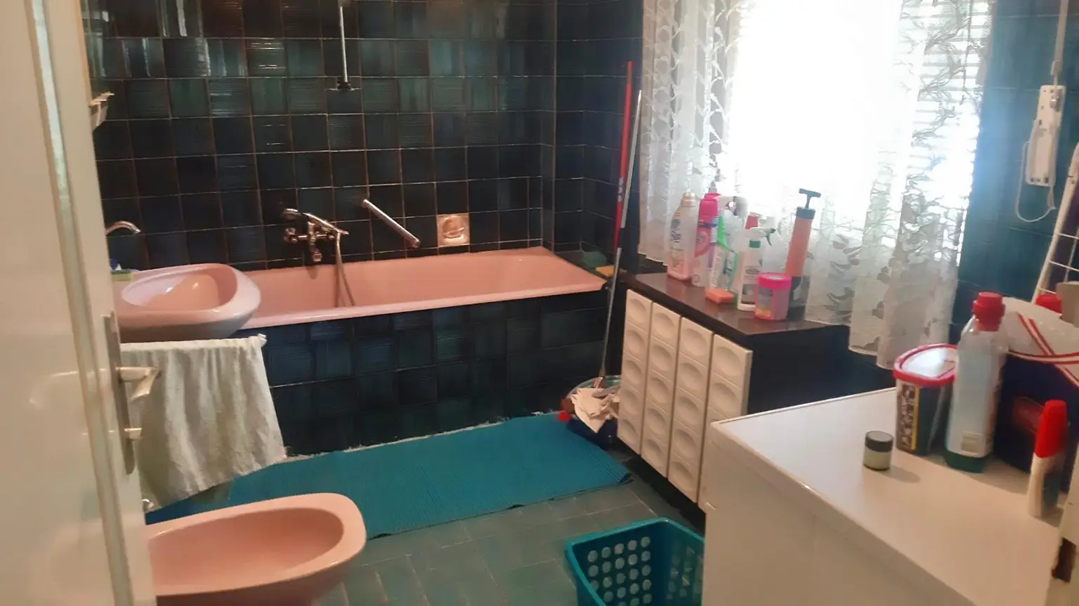 Charmantes, idyllisches Landhaus mit eigenem Ferienappartement und Raum für Ideen!