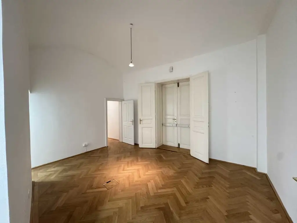 Top Bürofläche gegenüber dem Museumsquartier!