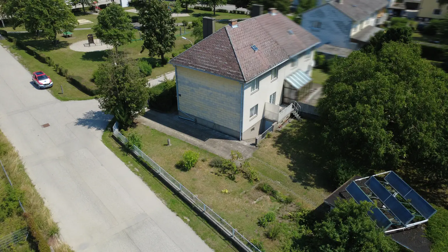 Einfamilienhaus mit Garten in Spratzern