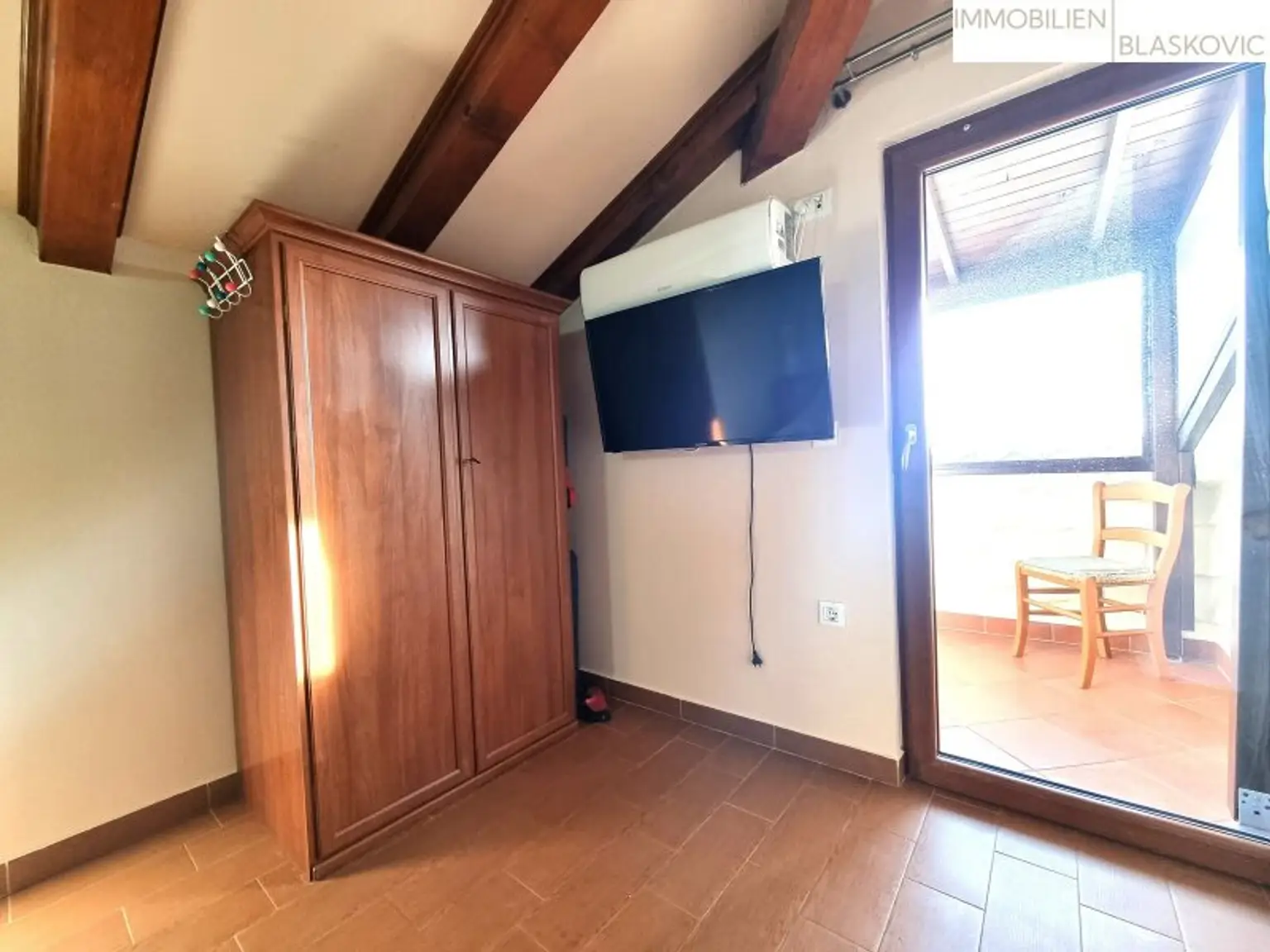 Porec Umgebung - Attraktives Steinhaus mit 2 Appartements und Pool/Wellness