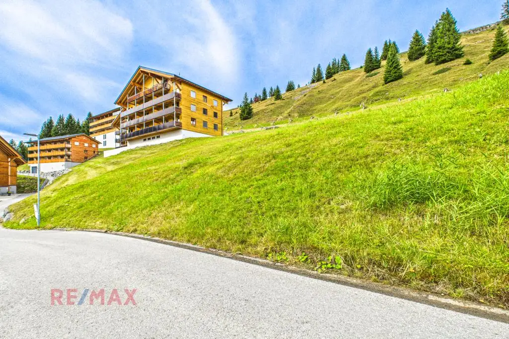 1.792 m² Baugrundstück mit Freizeitparadies direkt vor der Tür