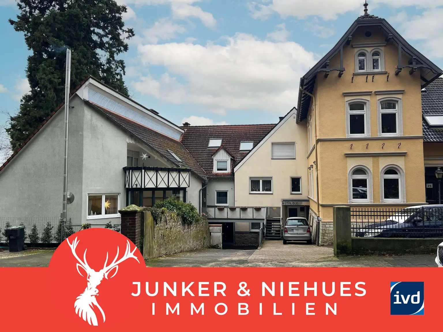 Altstadt Oerlinghausen: Stilvolle Wohnung mit Loggia – ideal auch für Kapitalanleger