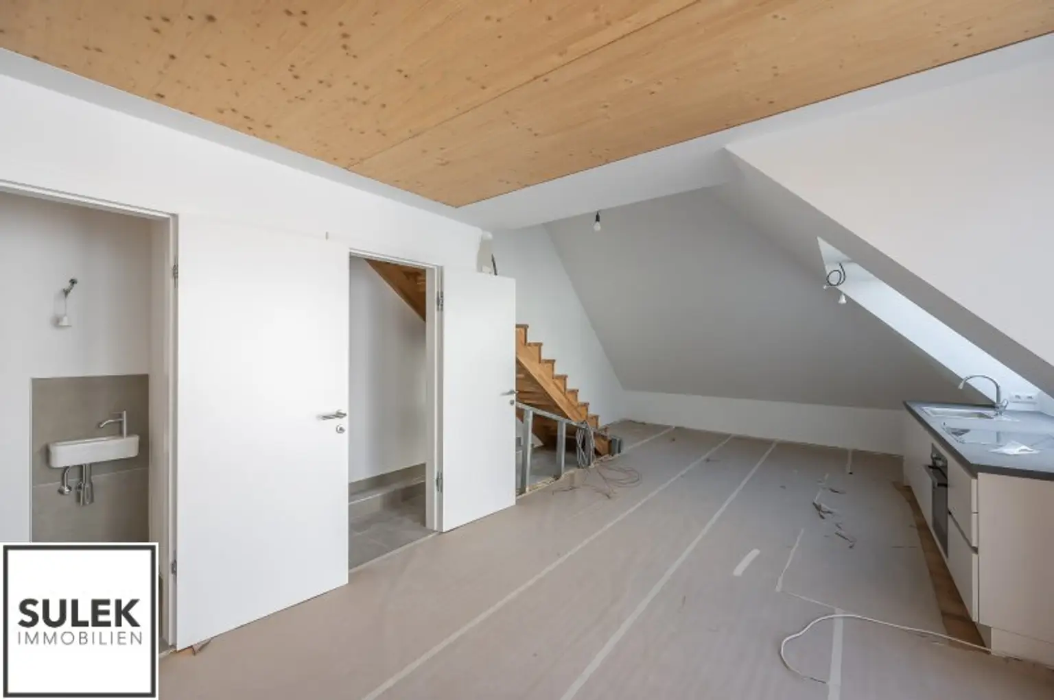 Dachgeschoßwohnung im Herzen des 2. Bezirks – 55 m² Wohnkomfort