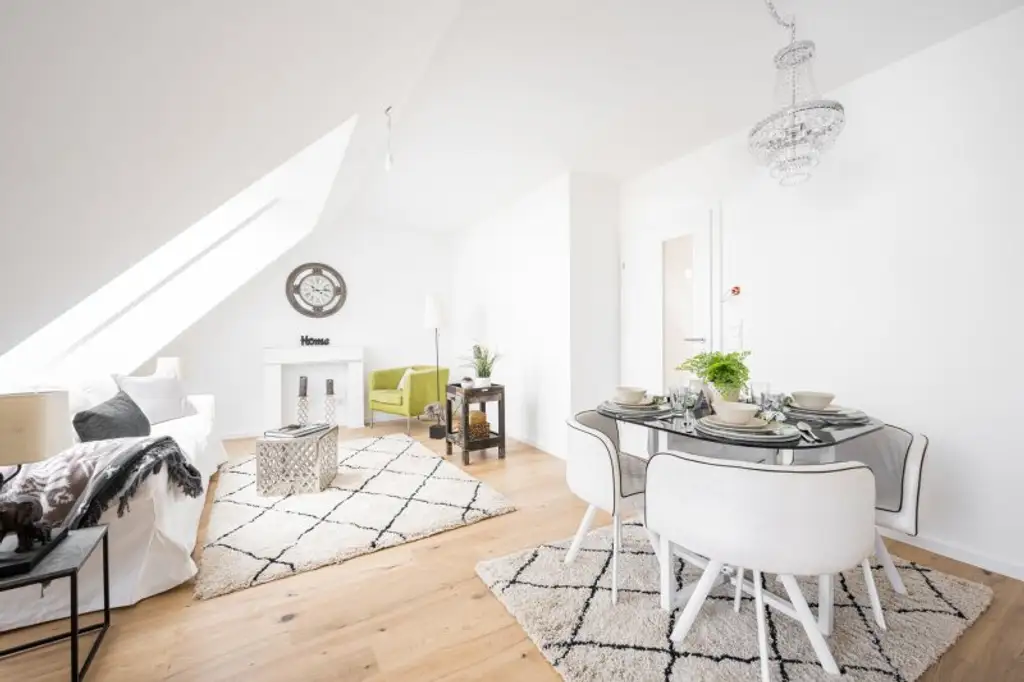 2 Zimmer Dachgeschoss mit traumhafter Dachterrasse