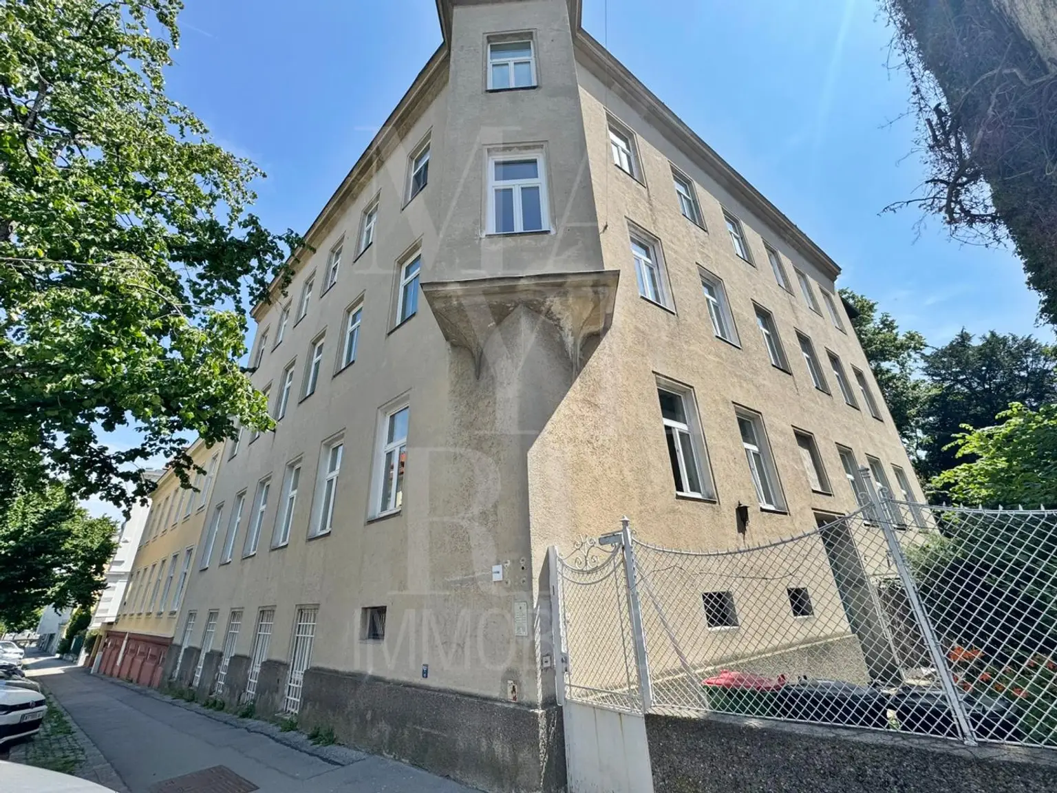 Dachterrassenwohnung nähe Saarplatz (ohne Lift)