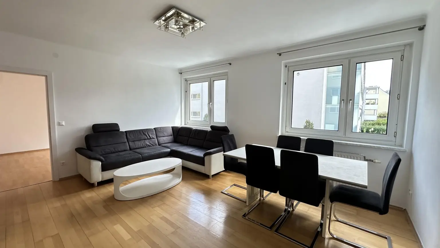 Eigentum in Graz-Eggenberg: 2-Zimmer Wohnung mit Küche & Innenhof-Parkplatz