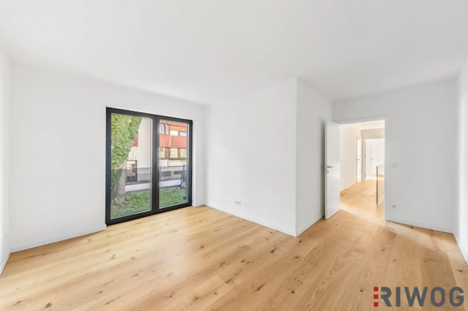 SANIERTES HAUS + 140m² SÜD-GARTEN | 5 MIN vom BHF MEIDLING (U6/S-Bahn) | LUFTWÄRMEPUMPE | RUHELAGE | NUTZUNGSRECHT 250m² Grünfläche