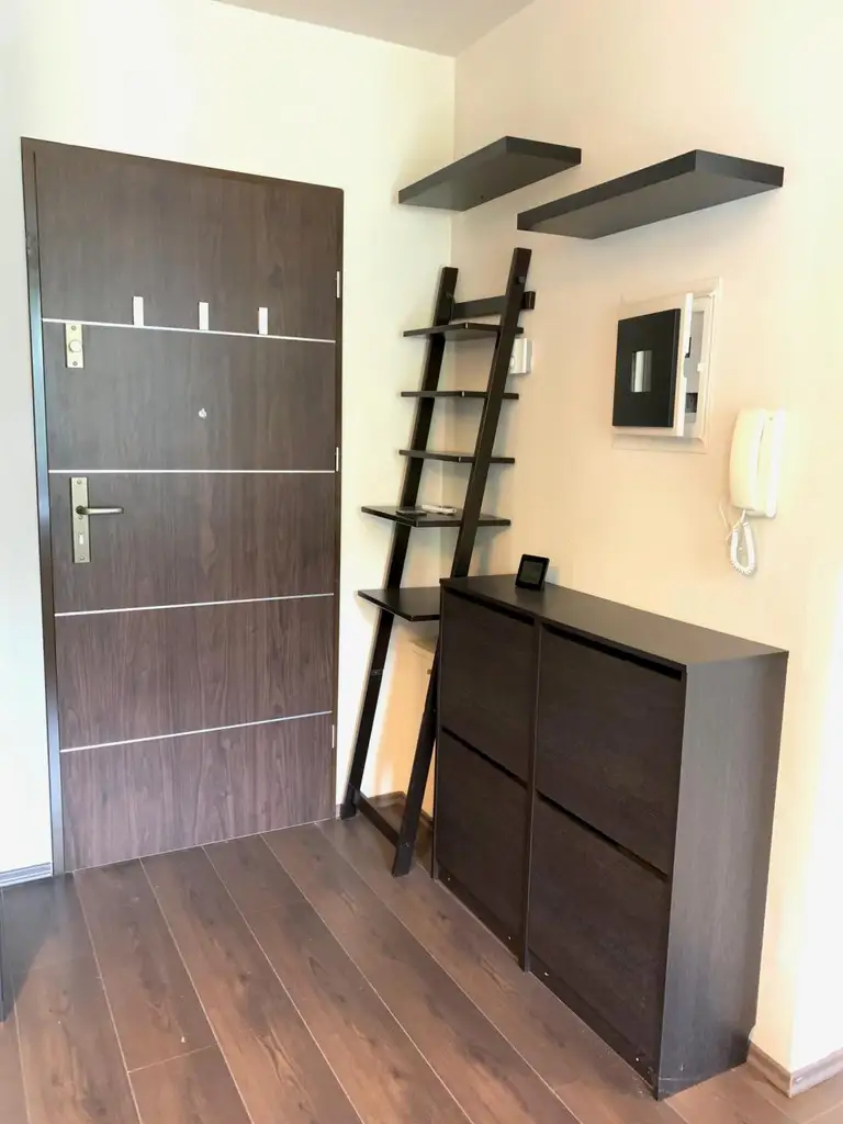 Charmante, vollmöblierte 1-Zimmer-Wohnung!