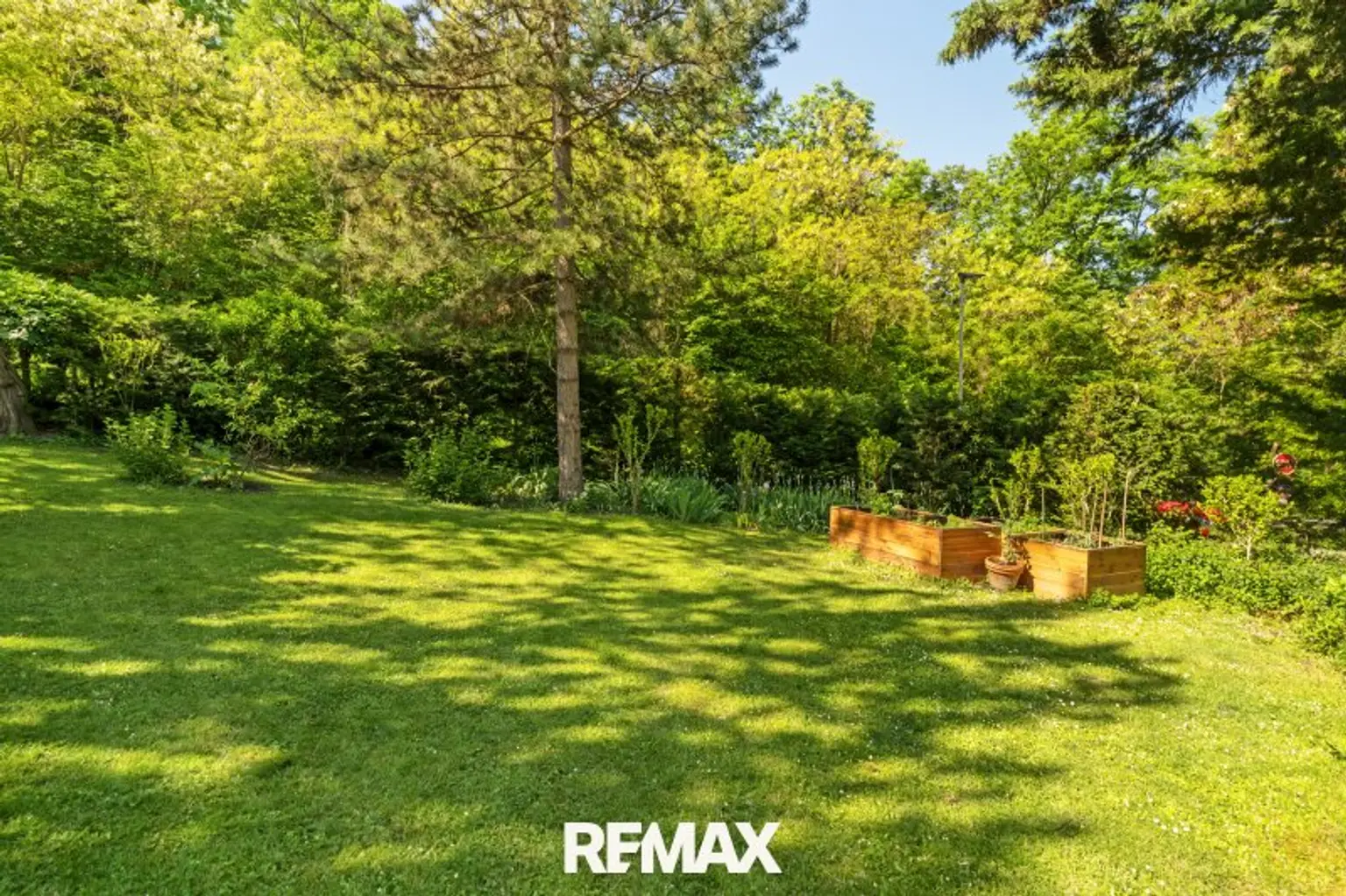 Reiheneckhaus in Bisamberg : 4 Zimmer, 1160m2 Garten.....Ihre Geldanlage!