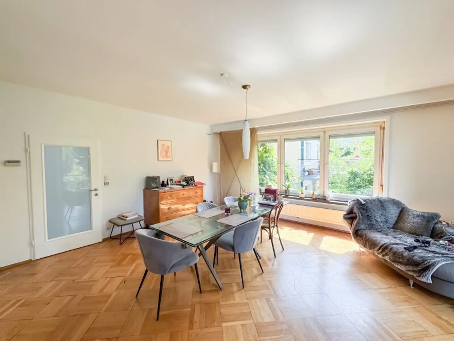 Einfamilienhaus mit Pool, Sauna & Wohnkeller auf Eigengrund in Toplage von Baden bei Wien