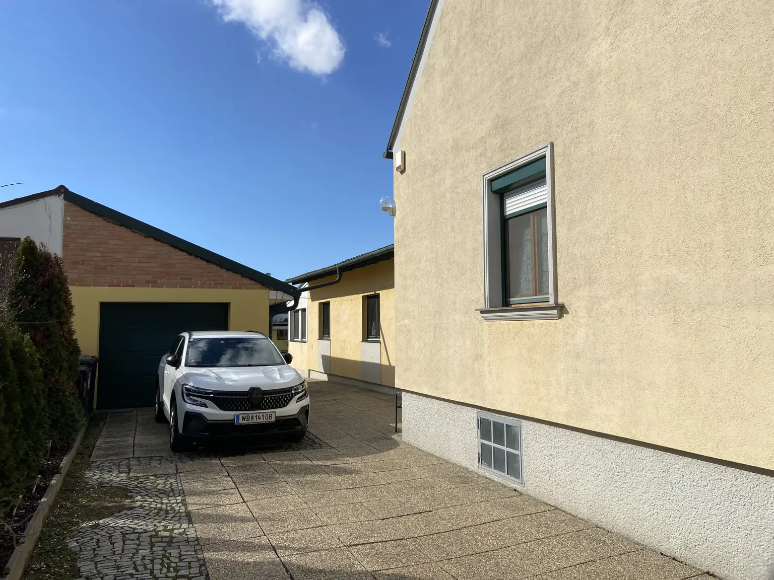 Einfamilienhaus mit zwei getrennten Wohneinheiten in Lichtenwörth