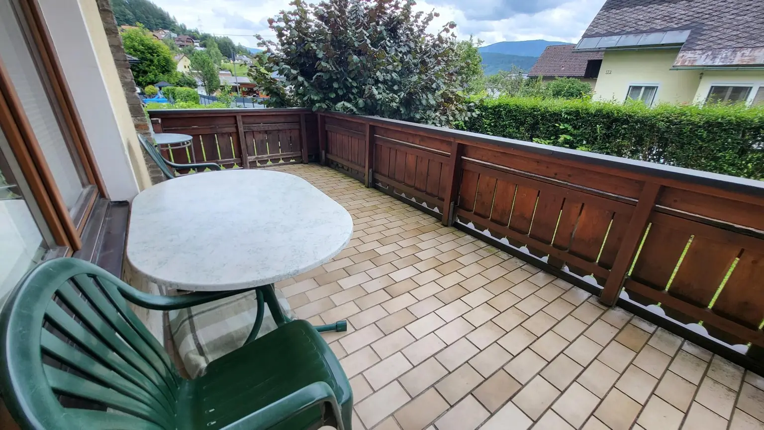 Großzügiges Haus mit wunderschönem Garten!