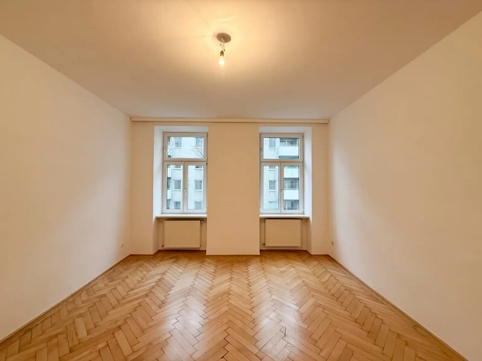 2-Zimmerwohnung mit NEUER EINBAUKÜCHE in 1120 Wien mit Lift zu vermieten