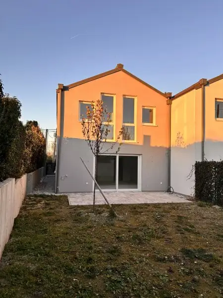 Alleineigentum ! Wohnen am See in einer Oase der Ruhe - mit 155 m2 Wohnfläche auf 2 Etagen zum Familienglück