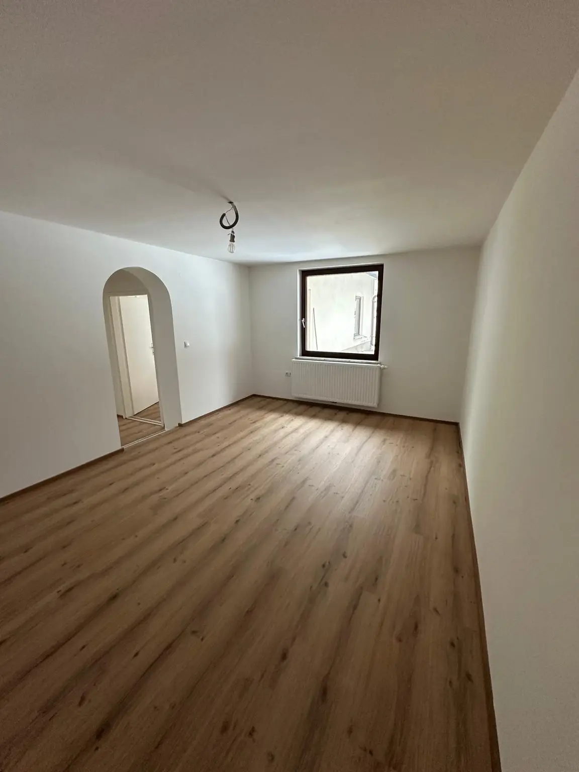 ###ERSTBEZUG###Exklusives Wohnerlebnis am Römerberg – Ruhe, Natur & Stadtnähe in Baden