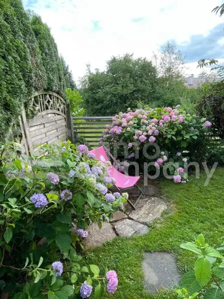 Bungalow in einmaliger Lage in Attersee Ort. 155m² Luxus mit kleinem Garten und großer Terrasse!