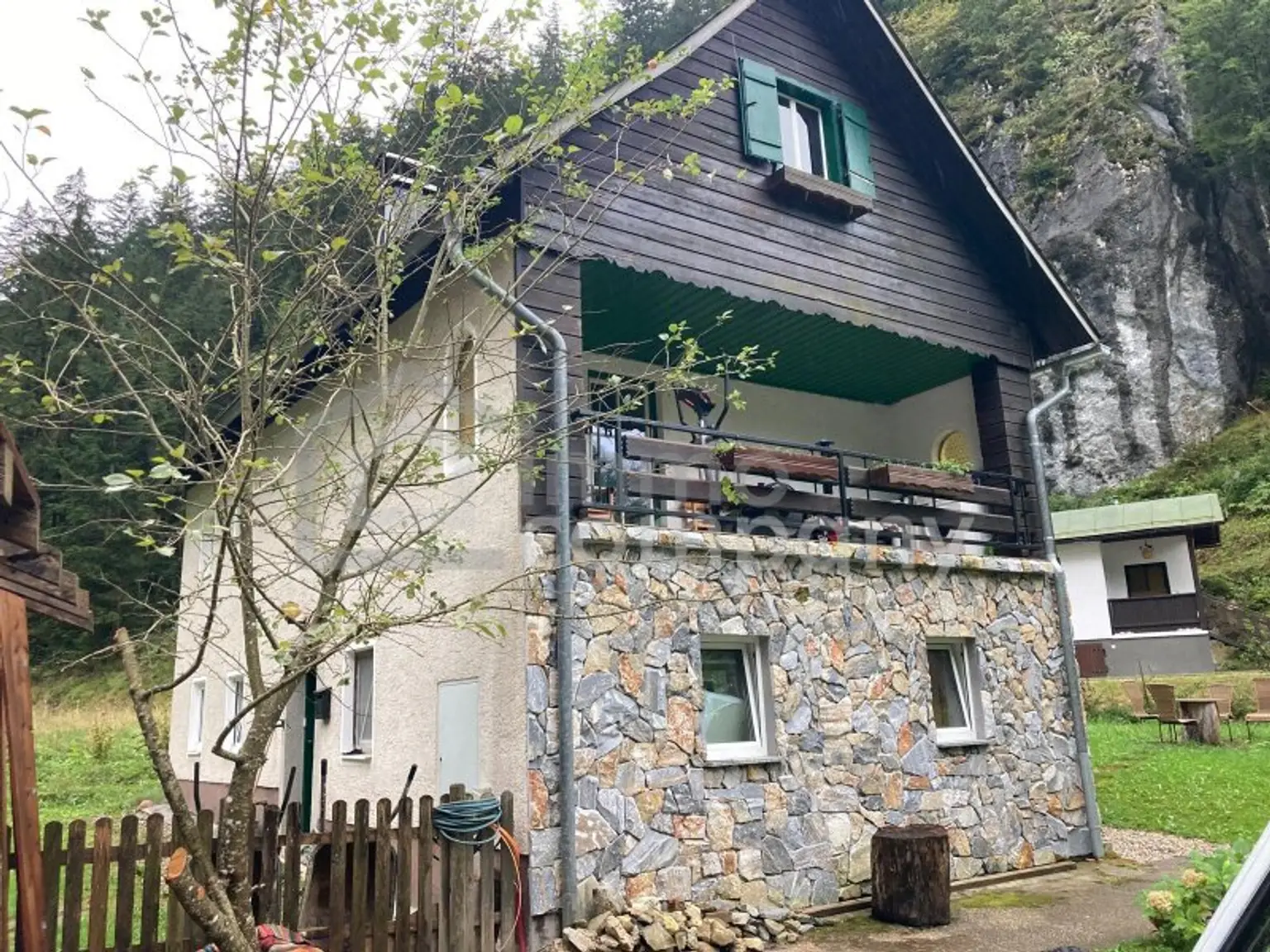Für Bastler und kreative Köpfe, kleines Landhaus für Naturliebhaber!
