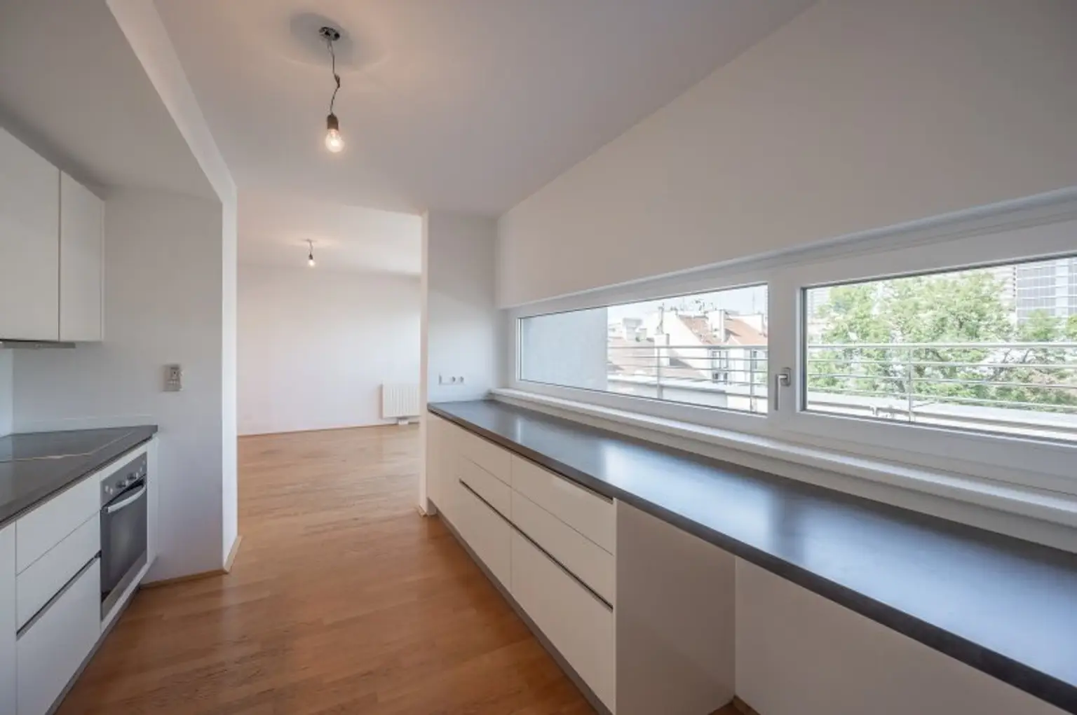 ++NEU++ Fantastisch aufgeteilte 4 Zimmer DG-Wohnung in absoluter Bestlage des 09. Bezirks - Viktor Frankl Park / Mariannengasse. +++ Dachterrasse! ++++