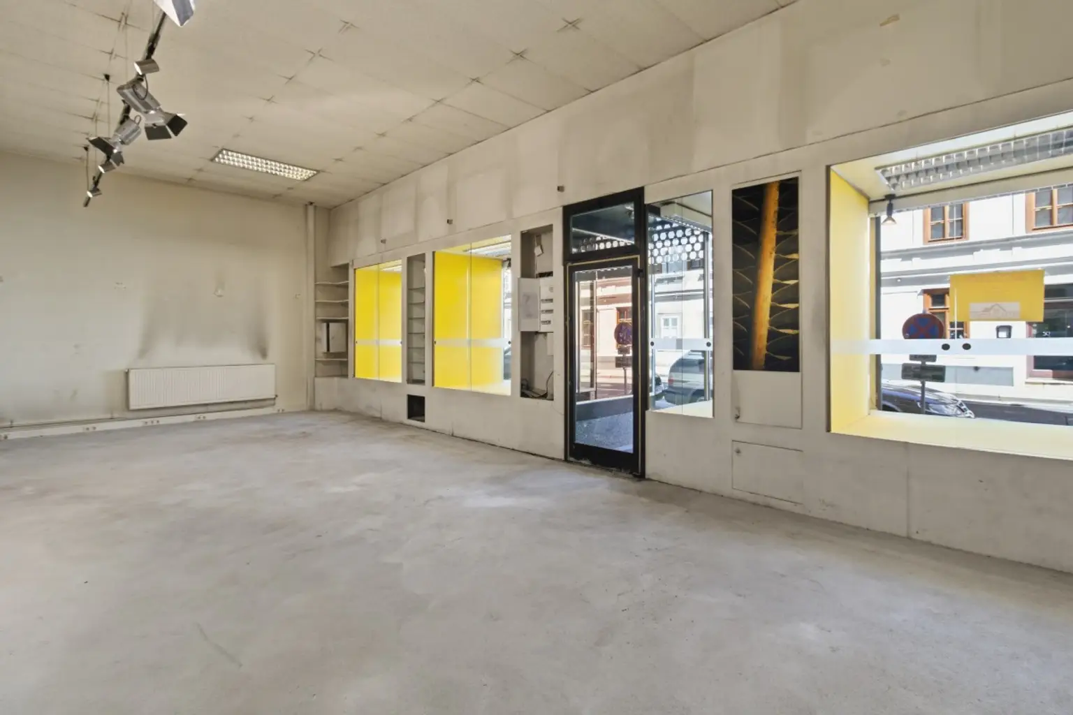 IMG_8618 | LOKAL mit Auslagefront – Sichtbarkeit garantiert - 1070 WIEN | Prima Service Immobilien