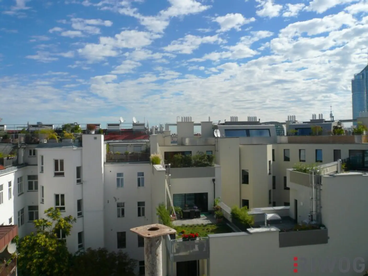 Moderne 3-Zimmer DG-Wohnung zwei Außenflächen und Traumausblick