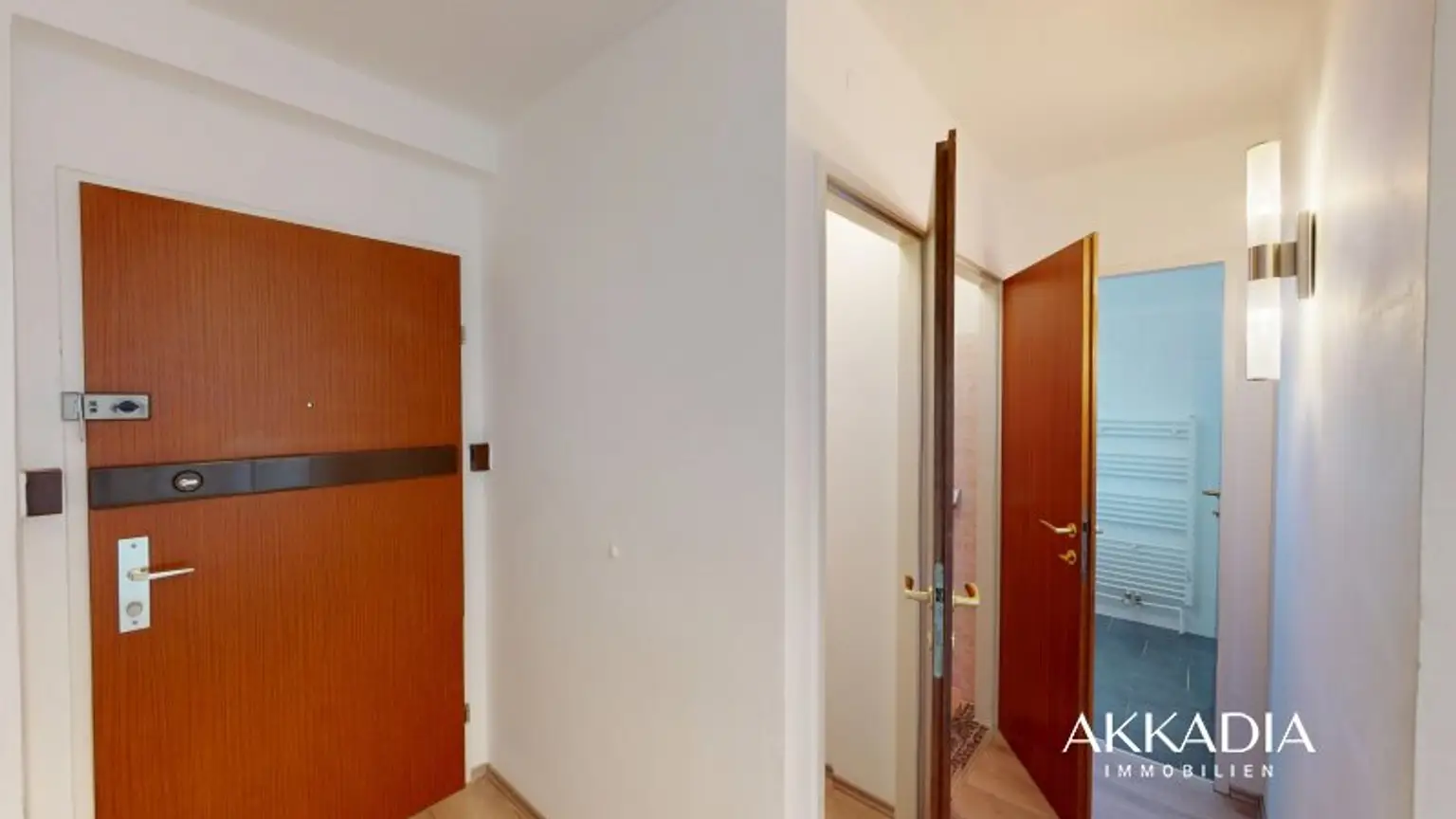 Gepflegte Neubauwohnung mit Loggia