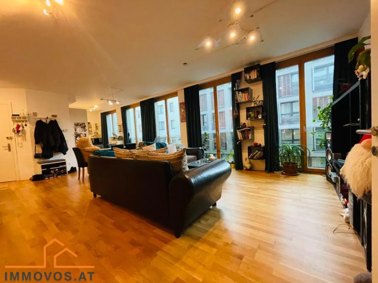 *LOFTIGE, HELLE 2-ZIMMER-NEUBAUWOHNUNG - ab 2026*