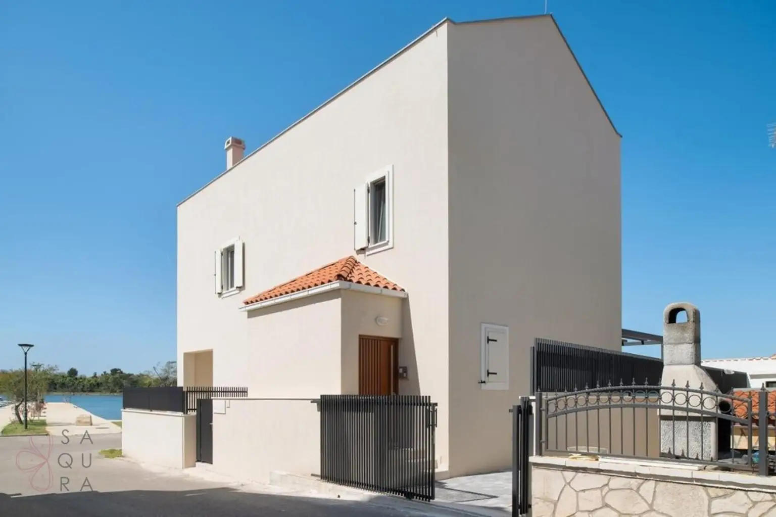 Prime Seafront Villa bei Zadar –Exklusivität am Meer mit Renditepotenzial