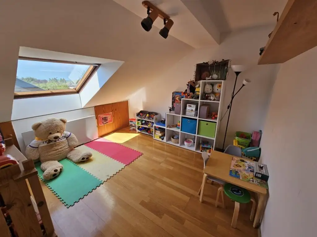 Einfamilienhaus mit Sauna uvm. auf Pachtgrundstück (verlängerbar) in Steinbrunn mit Zugang zum Badeteich!