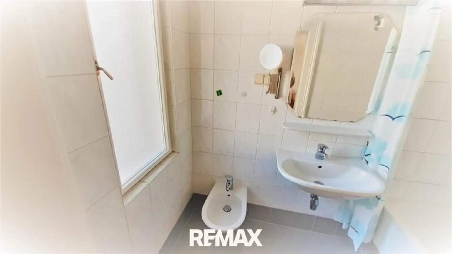 Badezimmer links