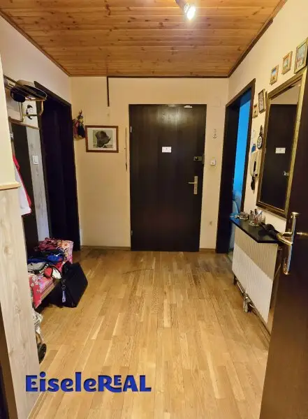 3 Zimmer – Loggia - Garage - Renovierungsbedarf