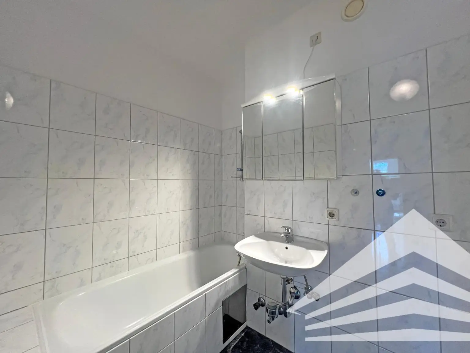 Badezimmer inkl. Wanne