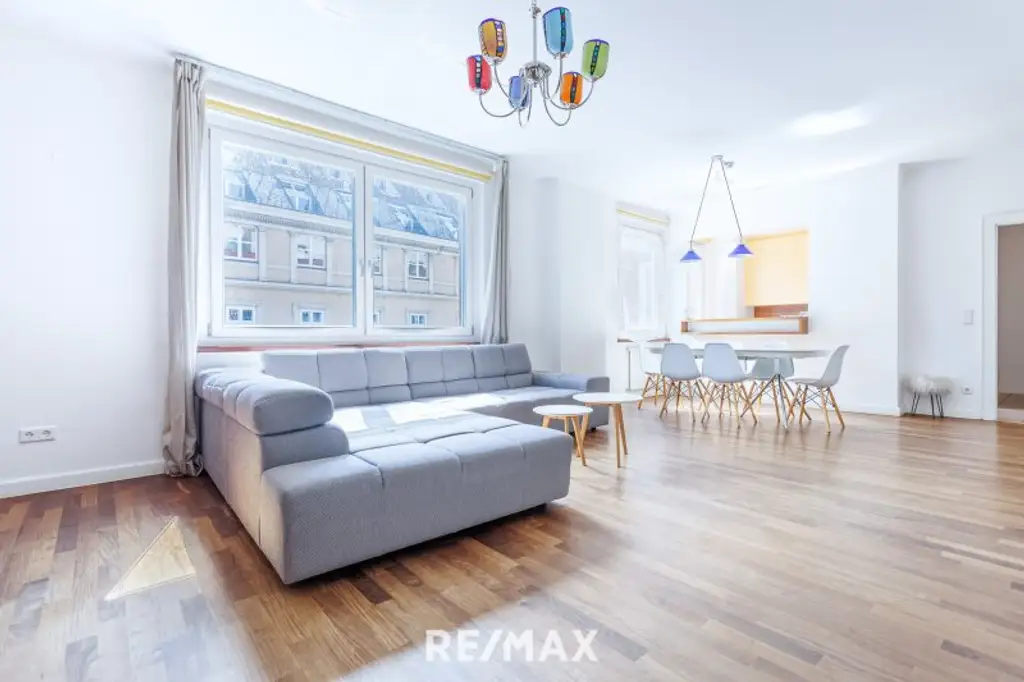 Lichtdurchflutete 2-Zimmer Wohnung im historischen Herzen Wiens