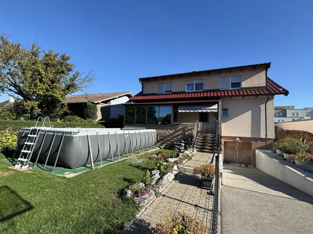 2-Familienhaus / Generationenhaus in zentraler Lage in Parndorf