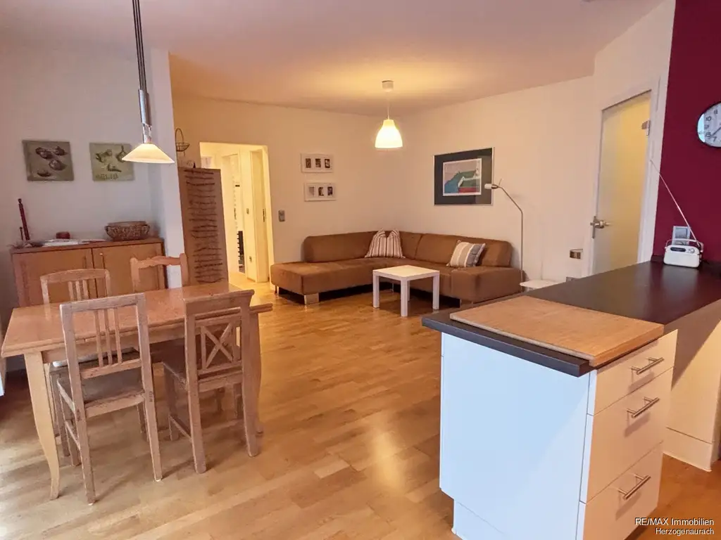 Schöne voll möblierte 3-Zimmer-Wohnung auf Zeit