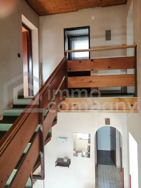 2 Häuser für Ihre Zukunft! 7 Zimmer, 203 m² für 285.000 €!