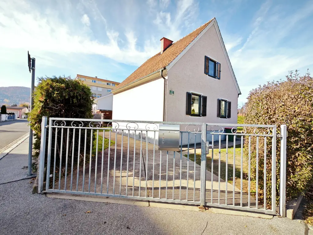 Hübsches Einfamilienhaus mit 4 Zimmer, Garten, Balkon und Parkplatz in Graz Wetzelsdorf