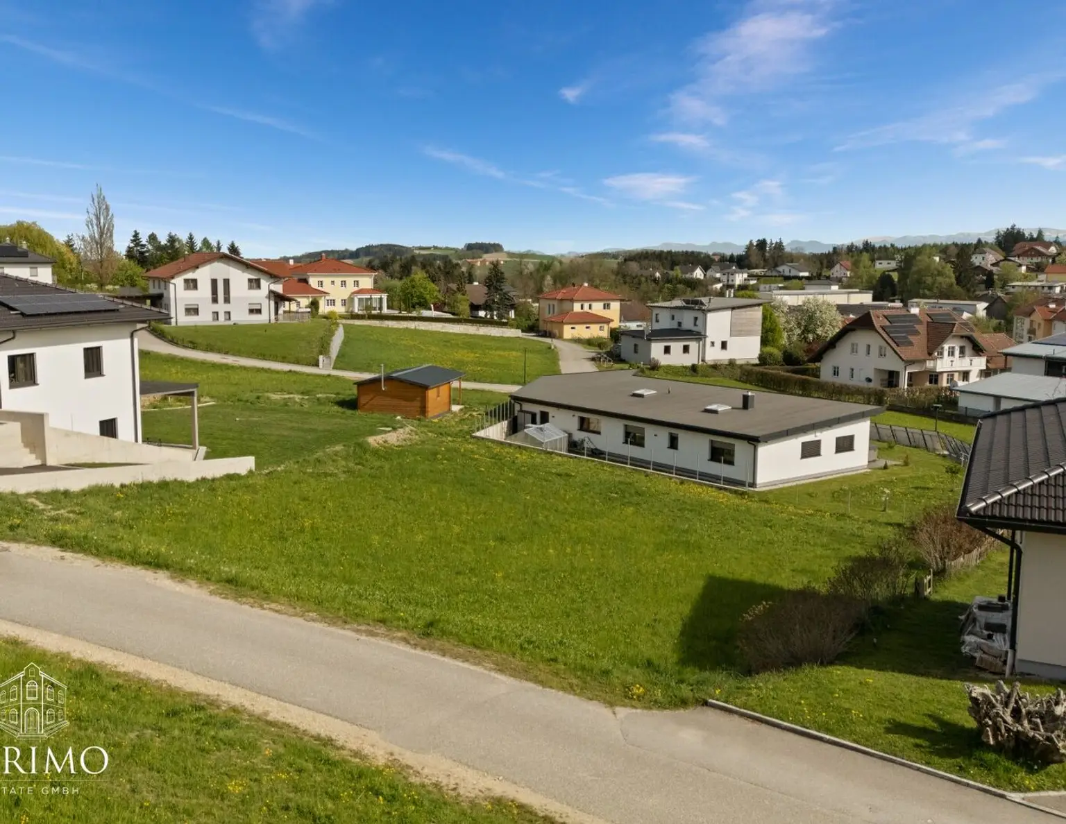 Traumhaftes Baugrundstück in sonniger Aussichtslage - zentral gelegen in Taiskirchen