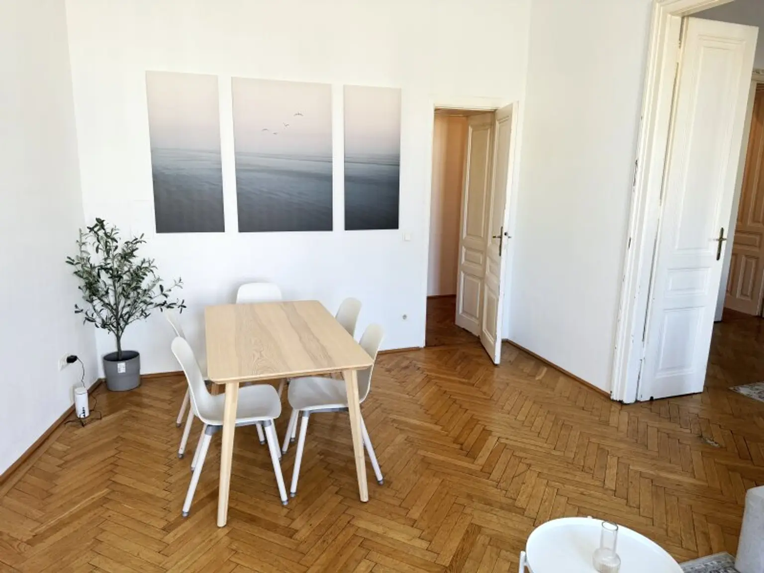 WIENFLUSS - Stilaltbau Nähe Pilgramgasse - 4 Zimmer durch Umbau möglich