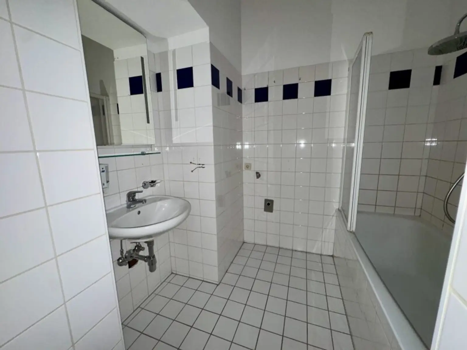 Renovierungsbedürftige Wohnung in Top-Lage des 12. Bezirks – Ideal für Individualisten!